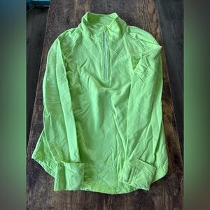 TASC Performance Technology Bamboo Green Pullover Thumb Holes Women’s Size M